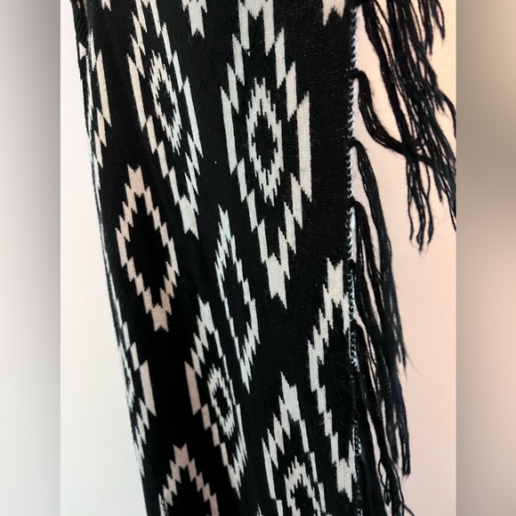 Tribal vest Small - Picture 3 of 5